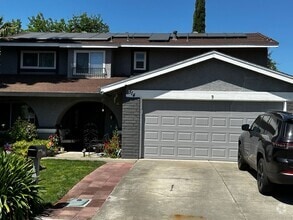 Building Photo - Spacious 4-Bedroom Home with Solar in Prim...