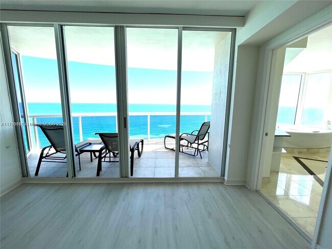 Building Photo - 17555 Collins Ave