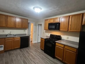 Building Photo - 297 Nahant Rd