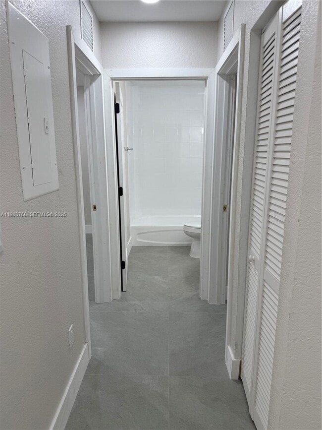 Building Photo - 7612 NW 38th Ct