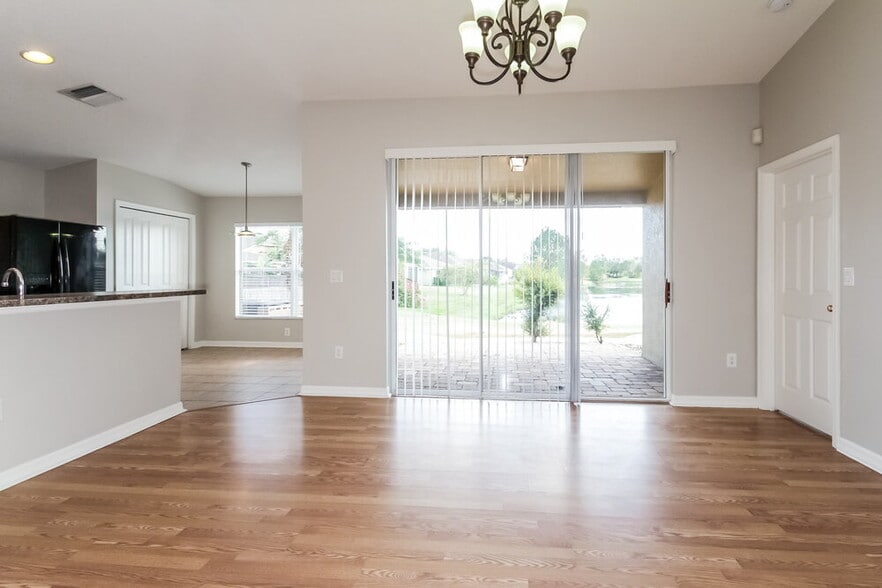Building Photo - 7817 Monarch Garden Cir