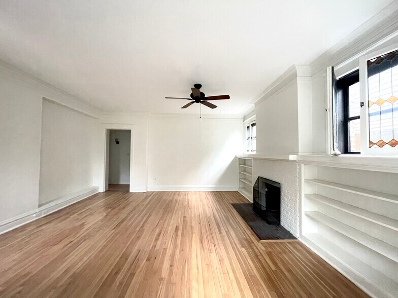 Building Photo - 1233 JUDSON Ave