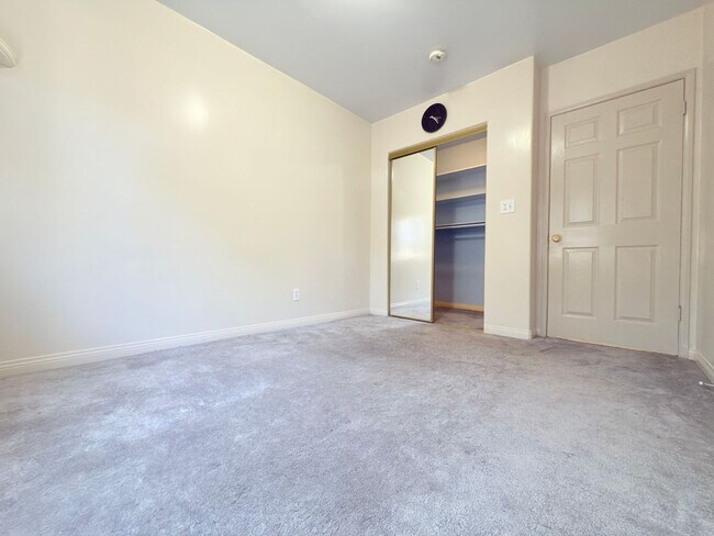 Building Photo - 12083-12083 Neenach St