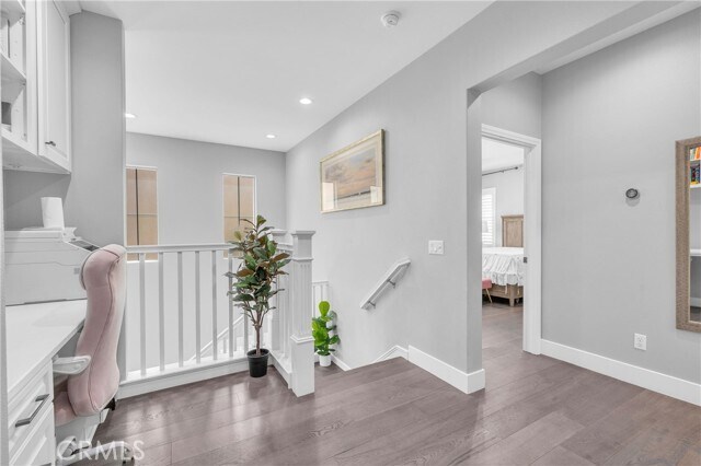 Building Photo - 230 Bright Poppy