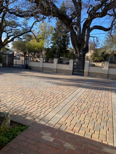 Building Photo - 16388 Los Gatos Almaden Rd