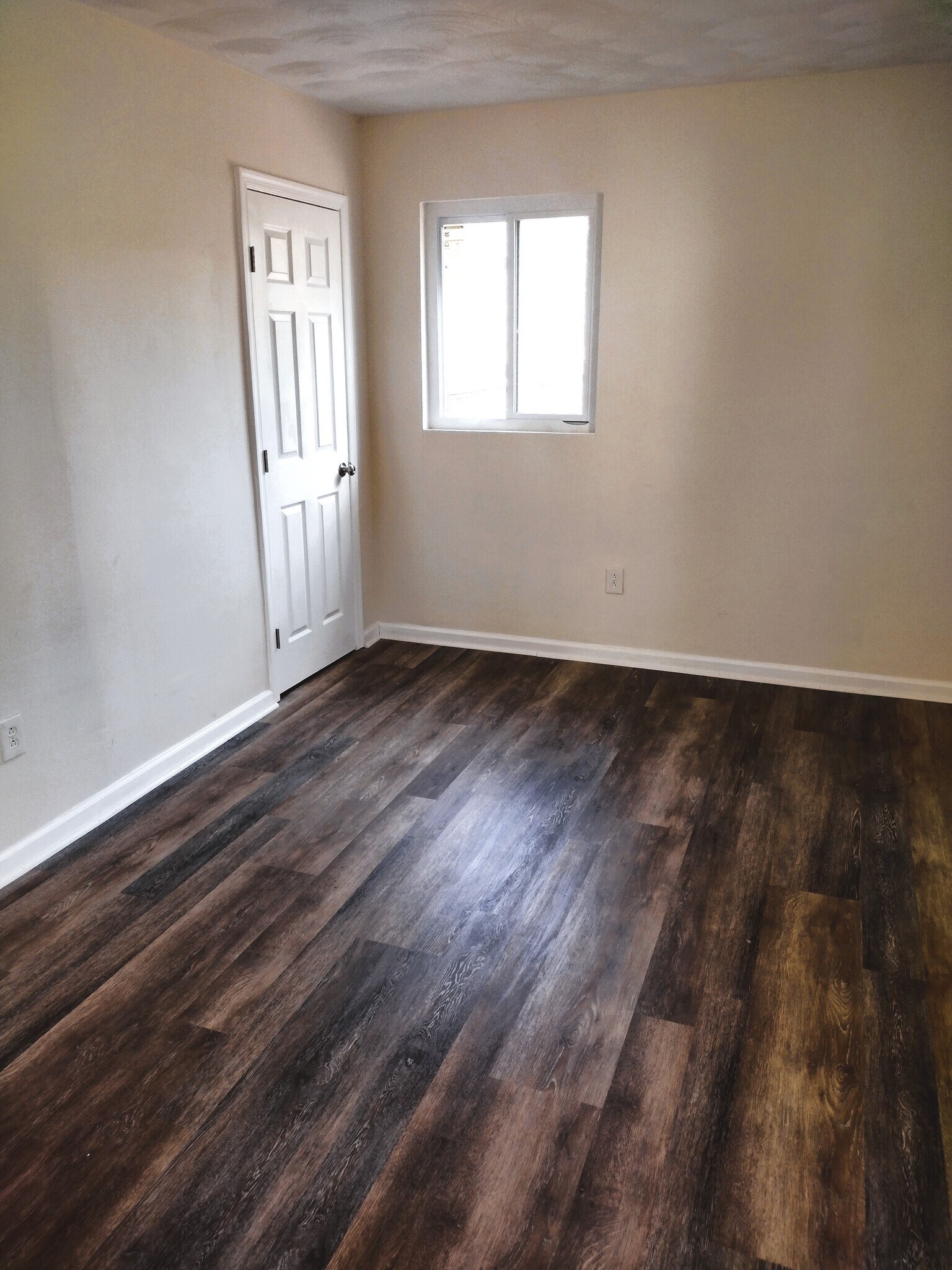 Building Photo - 9578 Landbreeze Row