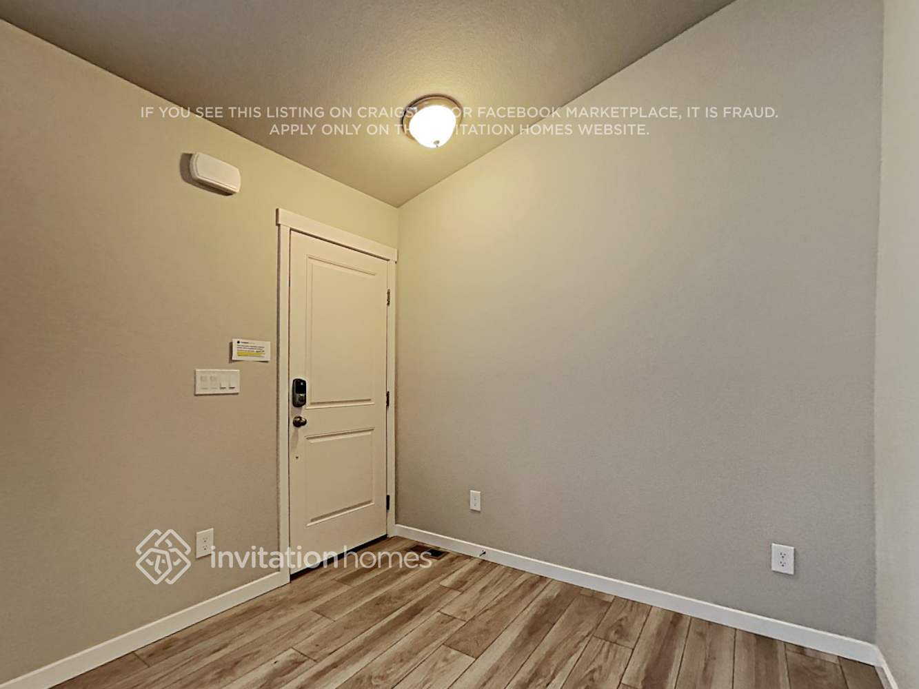 Building Photo - 10567 Kalama Dr