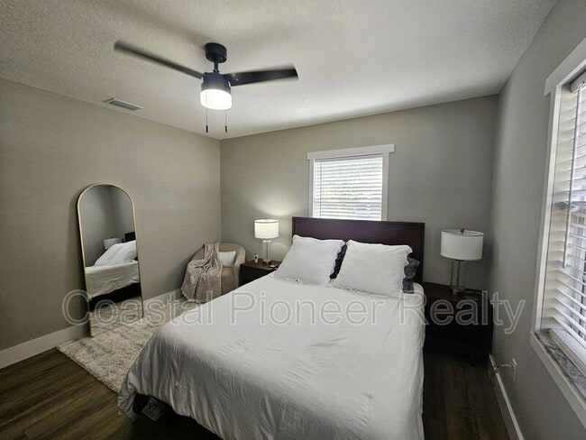 Building Photo - 8711 N Wick Pl