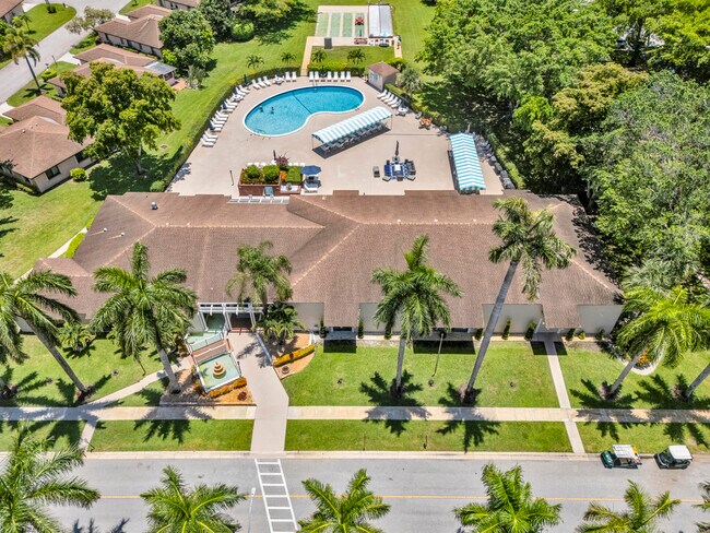 Building Photo - 14623 Bonaire Blvd