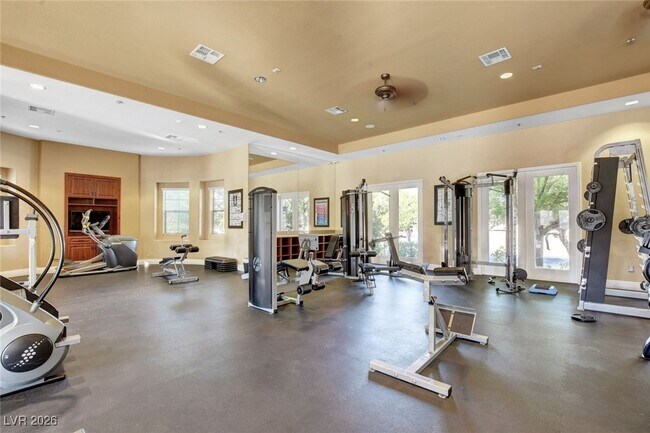 Building Photo - 10625 Mt Jefferson Ave