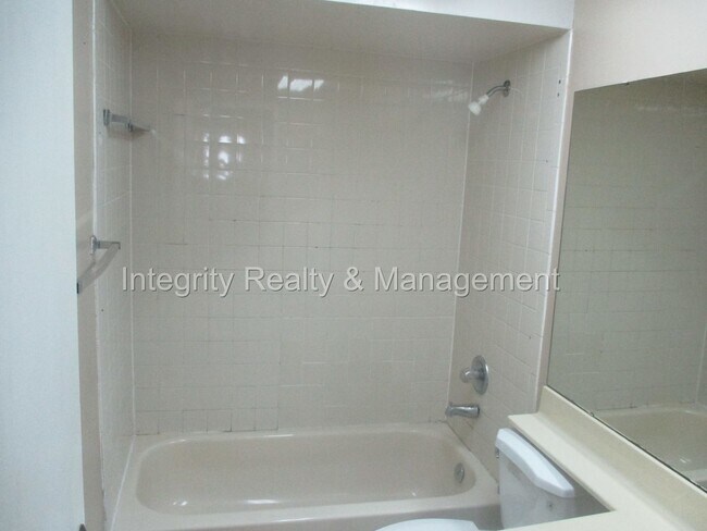 Building Photo - 3 Bed / 2 Bath home in Jacksonville