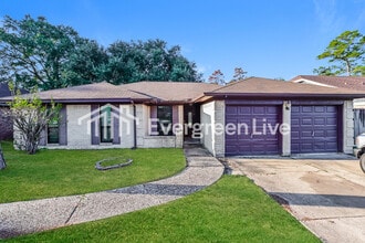 Building Photo - 6019 Coachgate Dr