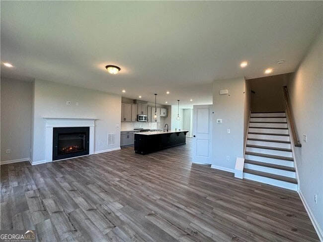 Building Photo - 1409 Creekside Cir NW