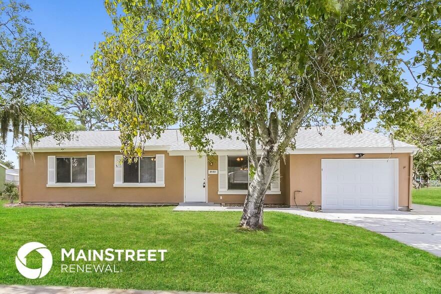 Primary Photo - 2533 Fairbrook St