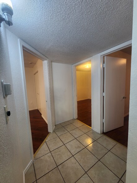 Building Photo - 437 Sunset Hills Dr
