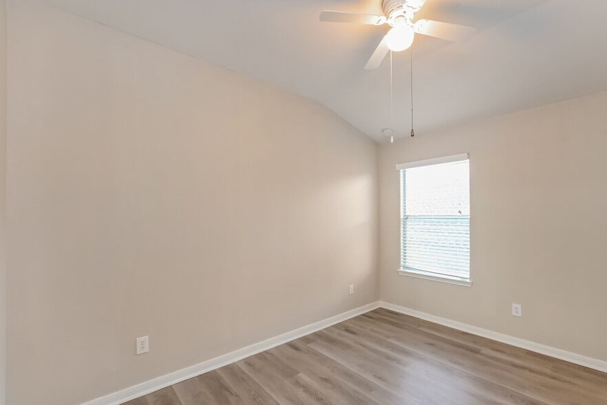 Building Photo - 26522 Marble Point Ln