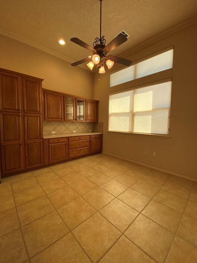 Building Photo - Beautiful home in The Boulders at Sonoma Ranch ***55 Plus Community***