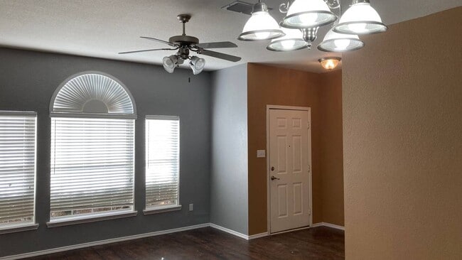 Building Photo - 3705 Cattlebaron Dr