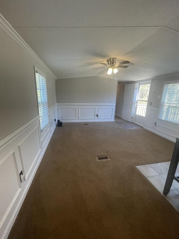 Building Photo - 931 Ravenwood Dr