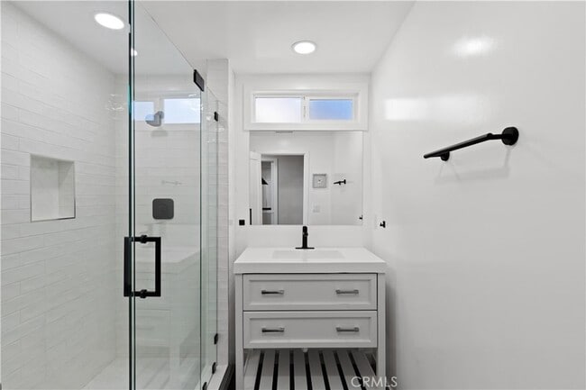 Building Photo - 4955 Alatar Dr