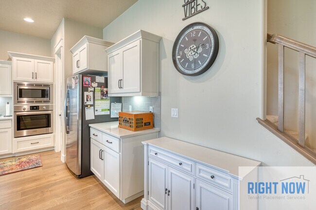 Building Photo - 4113 W Gray Fox St
