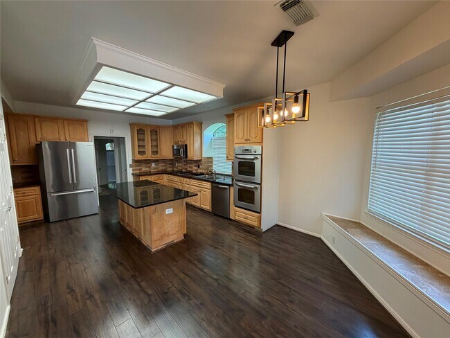 Building Photo - 1103 Glendale Dr
