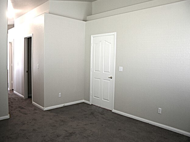 Building Photo - 9876 Vermillion Cliffs Ave