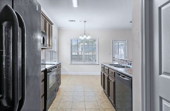 Building Photo - 112 Senah Dr