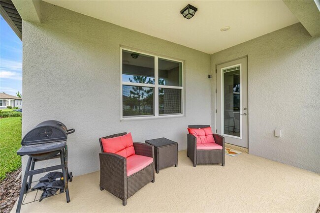 Building Photo - 9412 SW 53rd Pl