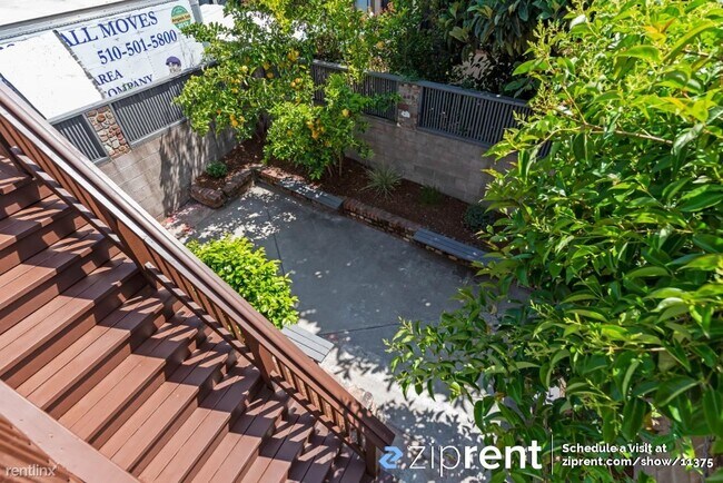 Building Photo - 3 br, 1 bath House - 669 33rd Street, Oakl...