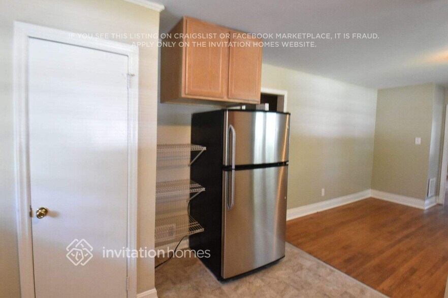 Building Photo - 530 Kenlough Dr