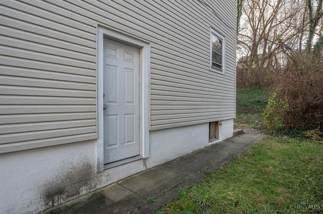 Building Photo - 21 Glenwood Ave