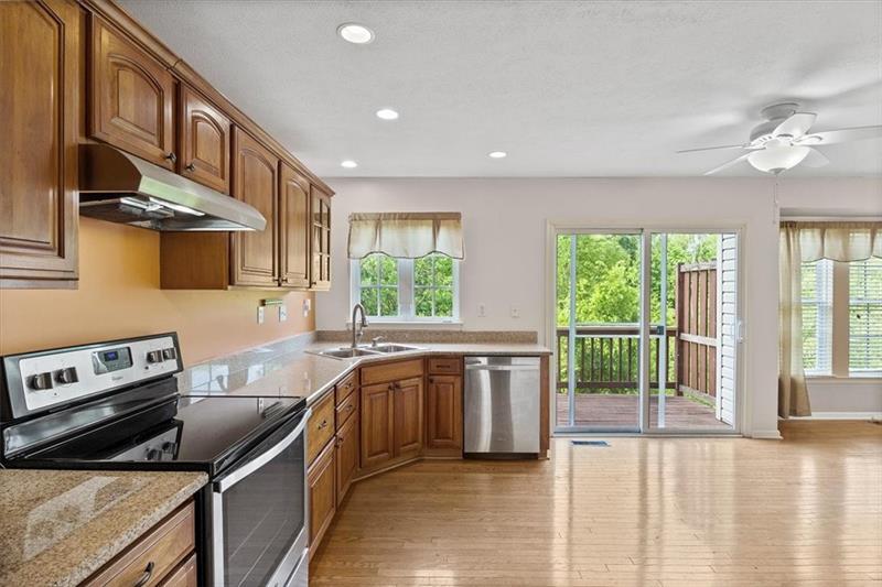 Kitchen - 6330 Oyster Bay Ct