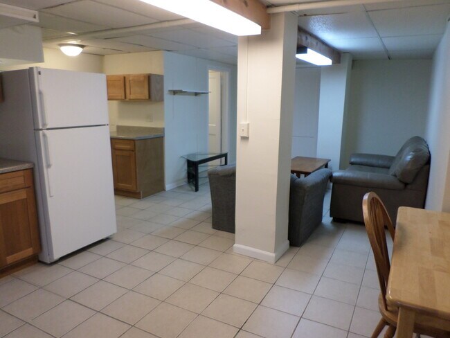 Building Photo - 111 Blair St