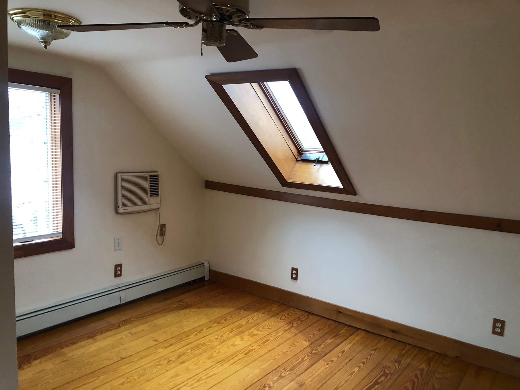 Upstairs bedroom 2 - 200 Park Ave