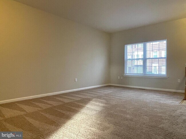 Building Photo - 27 Townes Pl