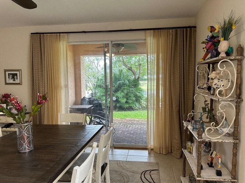 Building Photo - 759 Gazetta Way