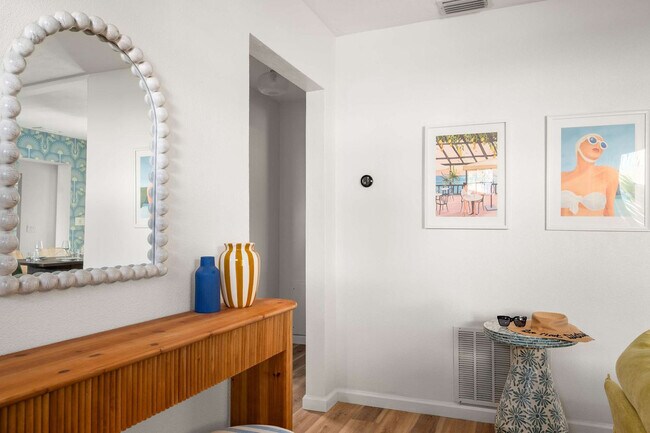 Building Photo - 84 21st Terrace SE