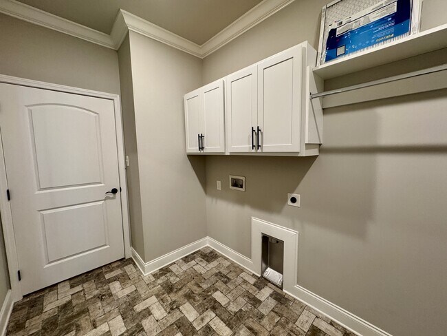 Building Photo - 238 Osage Dr