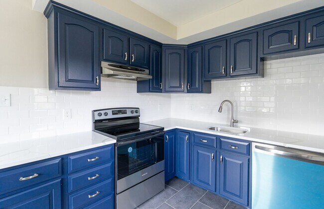 Building Photo - Rare 4 bed Gem in Marple Newtown