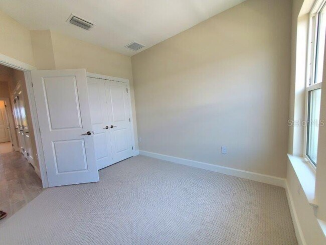 Building Photo - 1620 Seahaven Dr