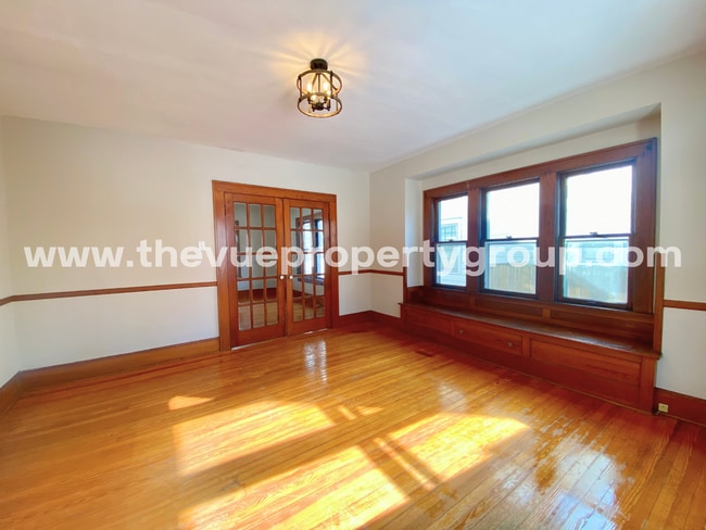 Building Photo - 3BR Beauty with Hardwood Floors + Remodeled Kitchen + Fenced Yard!