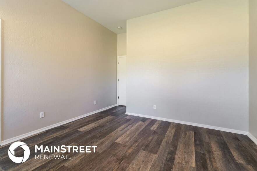 Building Photo - 8725 NW 85th St