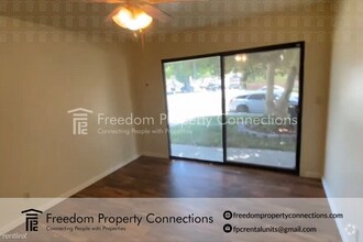 Building Photo - Studio, 1 bath Triplex - 1307 North Miller...