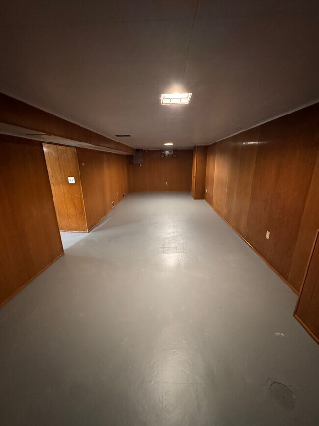 Building Photo - 1079 North Ave