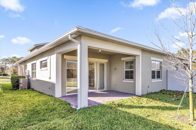 Building Photo - 2360 Datura Lp