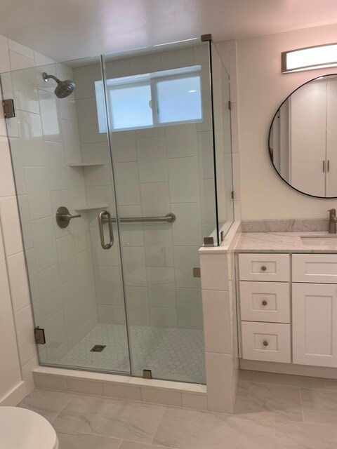 Roomy tile shower . - 101 Granlee Rd