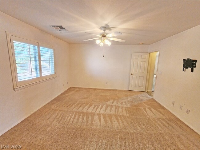 Building Photo - 380 Round Up Ct