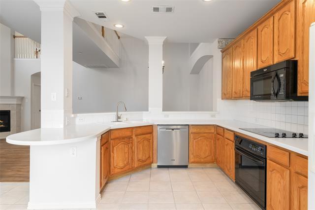 Building Photo - 511 Poplar Ln