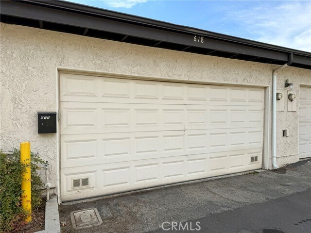 Building Photo - 618 Briarwood Ln